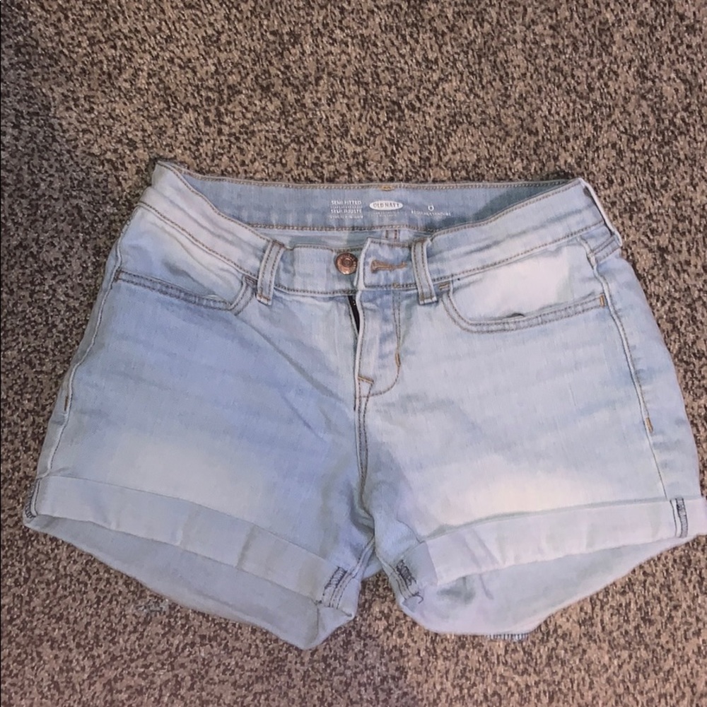 Old navy light jean shorts size 0.